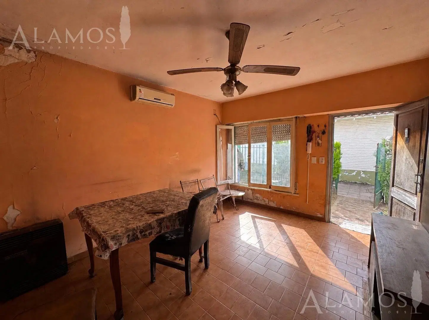 VENTA PH 3 AMBIENTES FRENTE EN RAMOS MEJIA COCHERA Y GRAN PATIO JARDIN 5