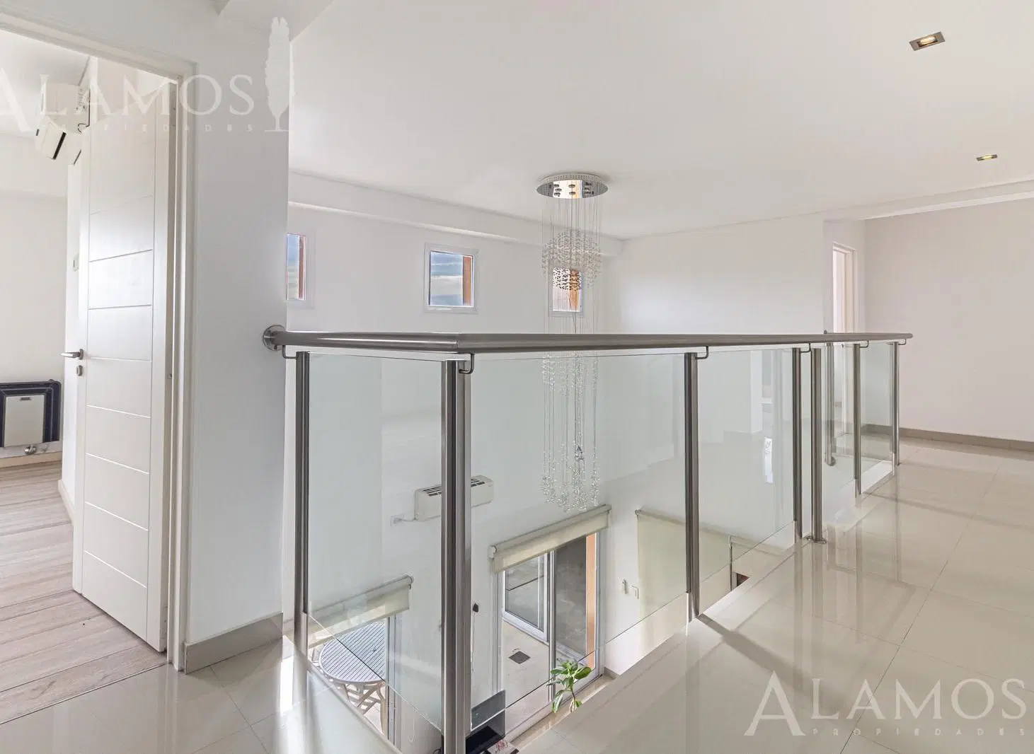 VENTA CASA DE 5 AMBIENTES EN BARRIO LOS TALAS CANNING 5