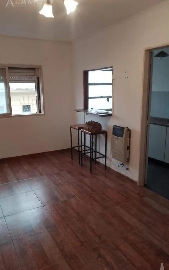 DEPARTAMENTO DE 2 AMBIENTES EN VENTA EN CIUDADELA 4