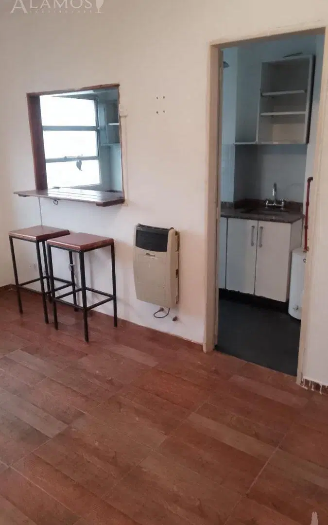 VENTA DEPARTAMENTO 2 AMB EN CIUDADELA 8