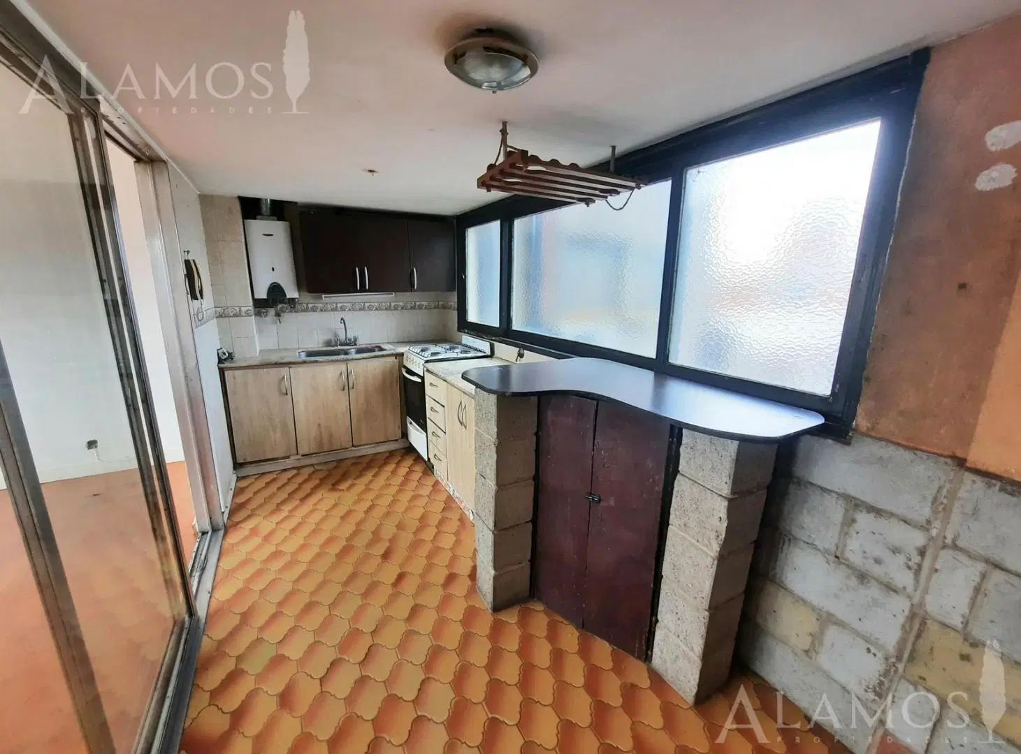 VENTA DEPARTAMENTO 3 AMBIENTES CIUDADELA 8