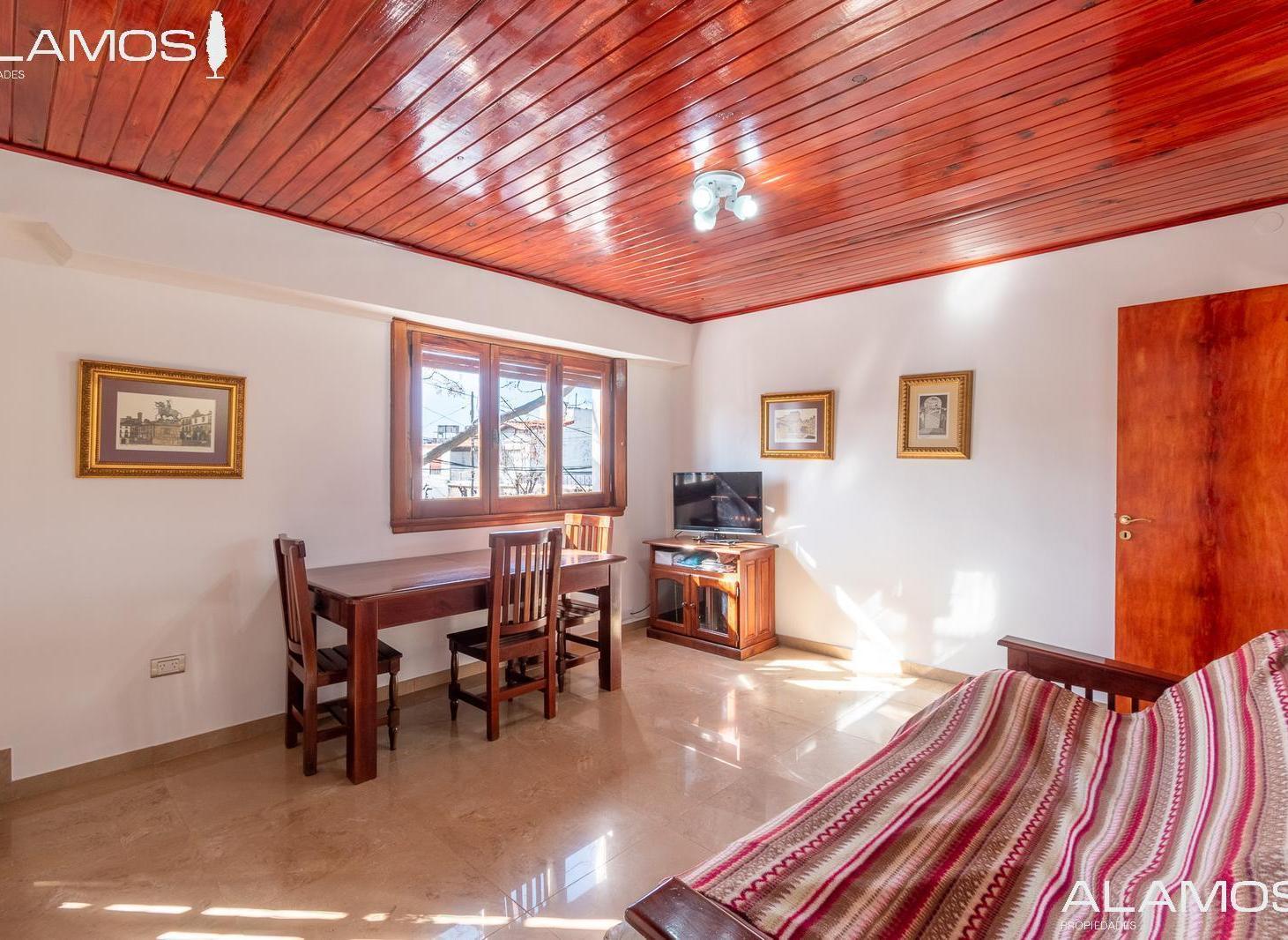 Foto de VENTA 3 o 4 AMBIENTES EN RAMOS MEJIA A NUEVO CON HERMOSA TERRAZA, imagen 1