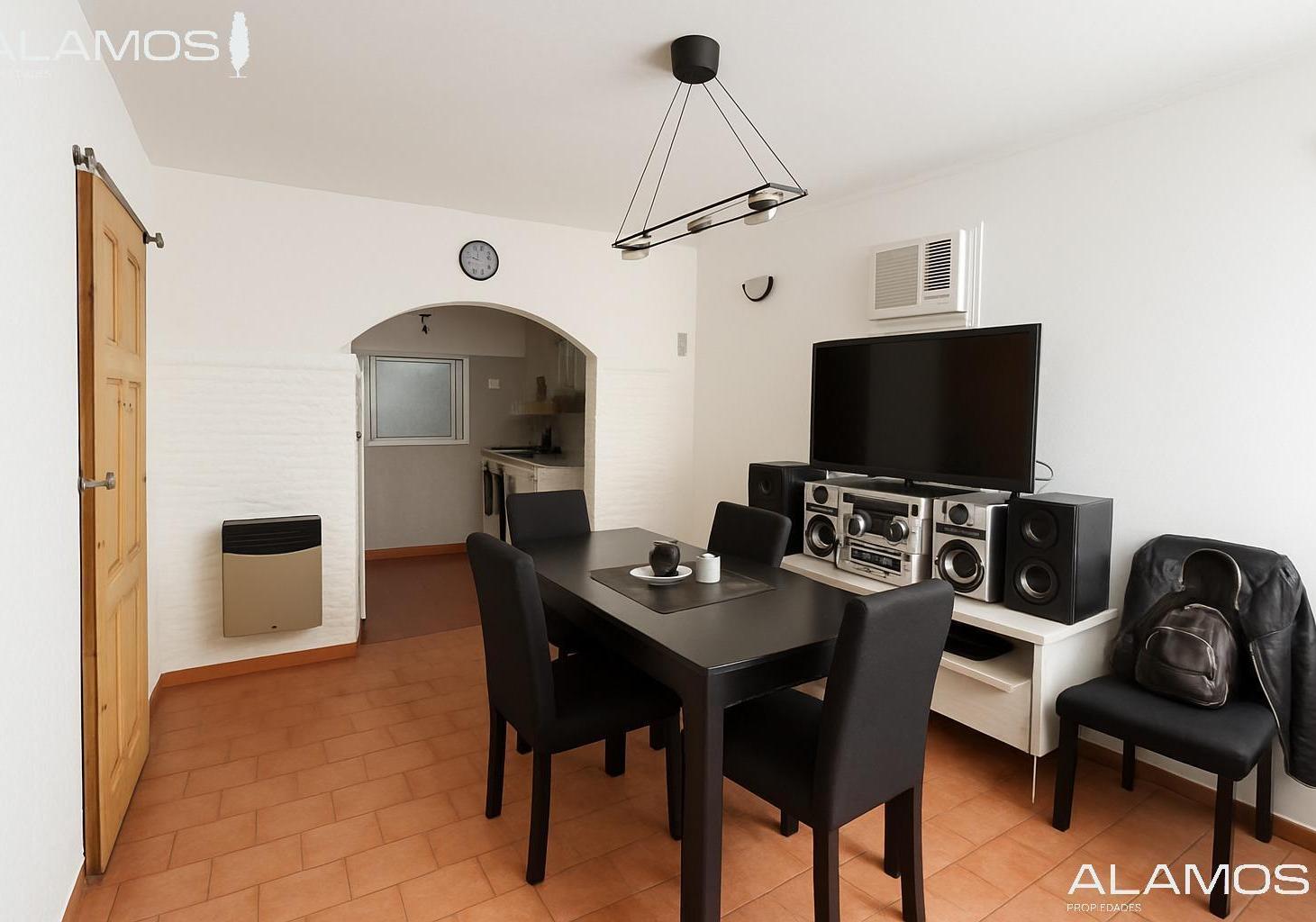 Foto de VENTA PH 3 AMBIENTES EN LOMAS DEL MIRADOR CON EXCELENTE TERRAZA, imagen 4