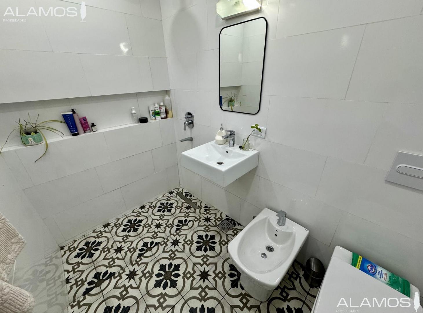 Foto de VENTA CASA 3 AMBIENTES LOMAS DEL MIRADOR GRAN LOTE, imagen 3