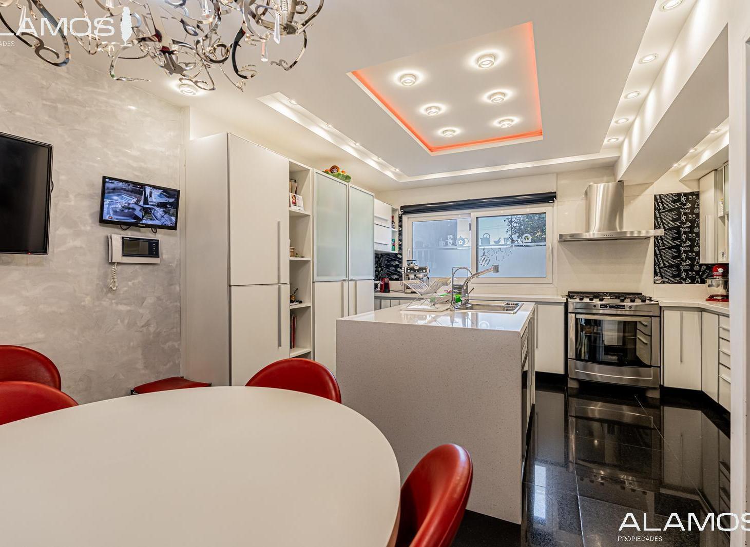 Foto de VENTA CASA 5 AMB VILLA SARMIENTO EXCLUSIVA, imagen 4