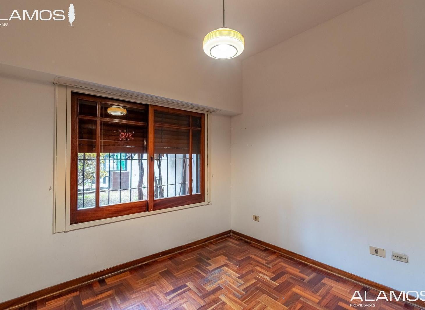 Foto de VENTA CASAS 6 AMBIENTES EN BELGRANO, imagen 2