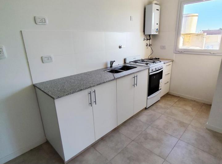 Departamento de 1 Dormitorio con Cochera en Alquiler 5