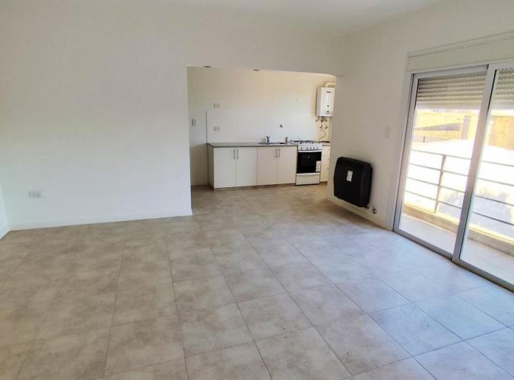 Departamento de 1 Dormitorio con Cochera en Alquiler 2