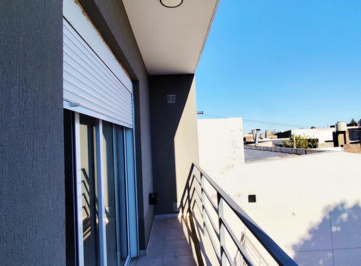 Departamento de 1 Dormitorio con Cochera en Alquiler 3