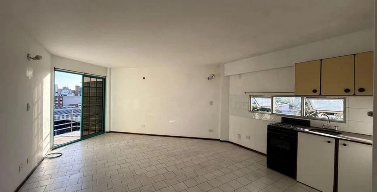Foto de Alquiler de departamento 2 ambientes en el centro de Morón, imagen 2