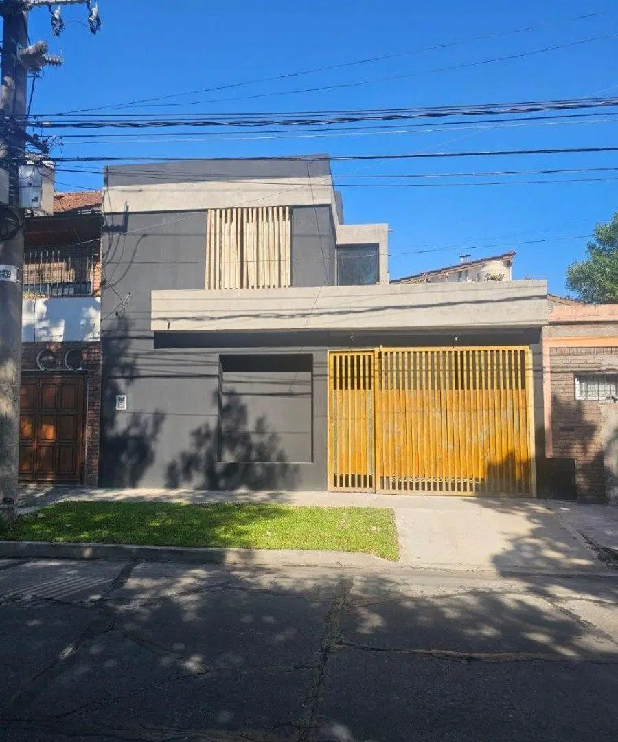 Venta de Dúplex 3 Ambientes con Cochera en Castelar 1