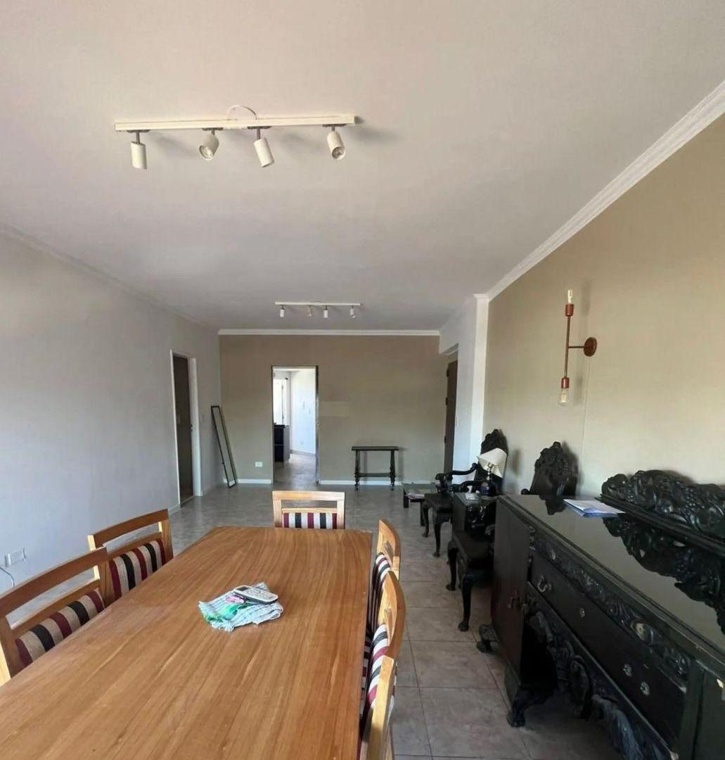 Foto de Departamento 3 ambientes en alquiler amoblado con cochera en pleno centro de Morón, imagen 2
