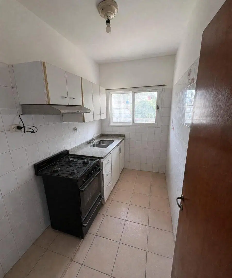Luminoso Departamento de 3 Ambientes al Frente con Balcón Terraza – Sin Expensas 5