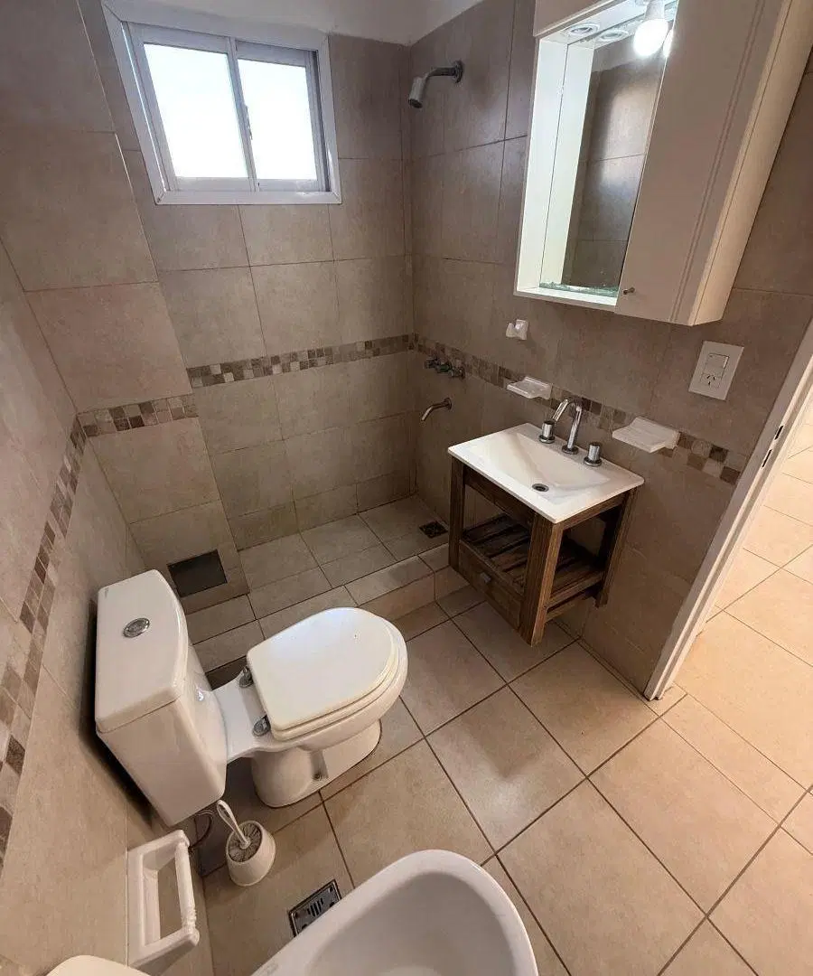 ALQUILER – AMPLIO DEPARTAMENTO 2 AMBIENTES EN SÁENZ PEÑA 8