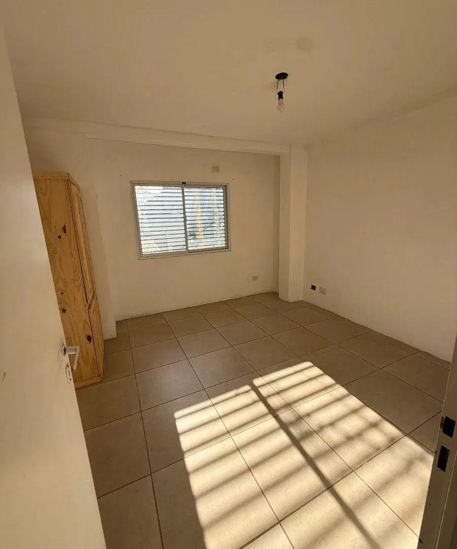 ALQUILER – AMPLIO DEPARTAMENTO 2 AMBIENTES EN SÁENZ PEÑA 3
