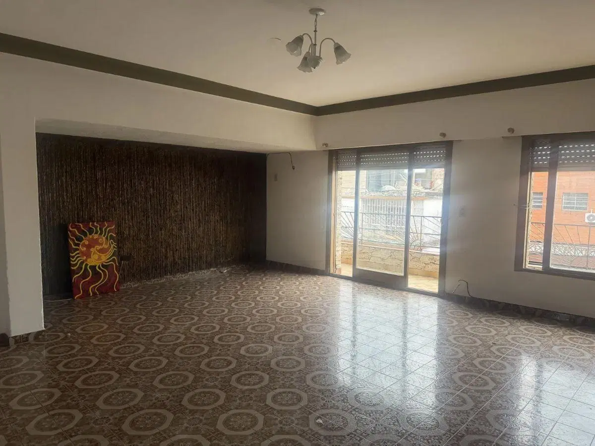 DEPARTAMENTO 3 AMBIENTES CON BALCÓN, PATIO Y TERRAZA – LOMAS DEL MIRADOR 2
