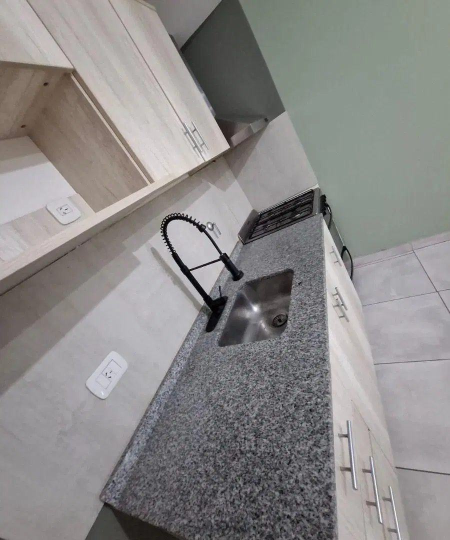 DEPARTAMENTO 2 AMBIENTES EN VILLA LUZURIAGA – EXCELENTE UBICACIÓN A METROS DE UNLAM 3