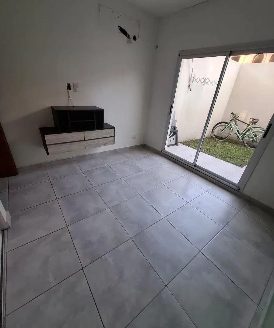 DEPARTAMENTO 2 AMBIENTES EN VILLA LUZURIAGA – EXCELENTE UBICACIÓN A METROS DE UNLAM 5