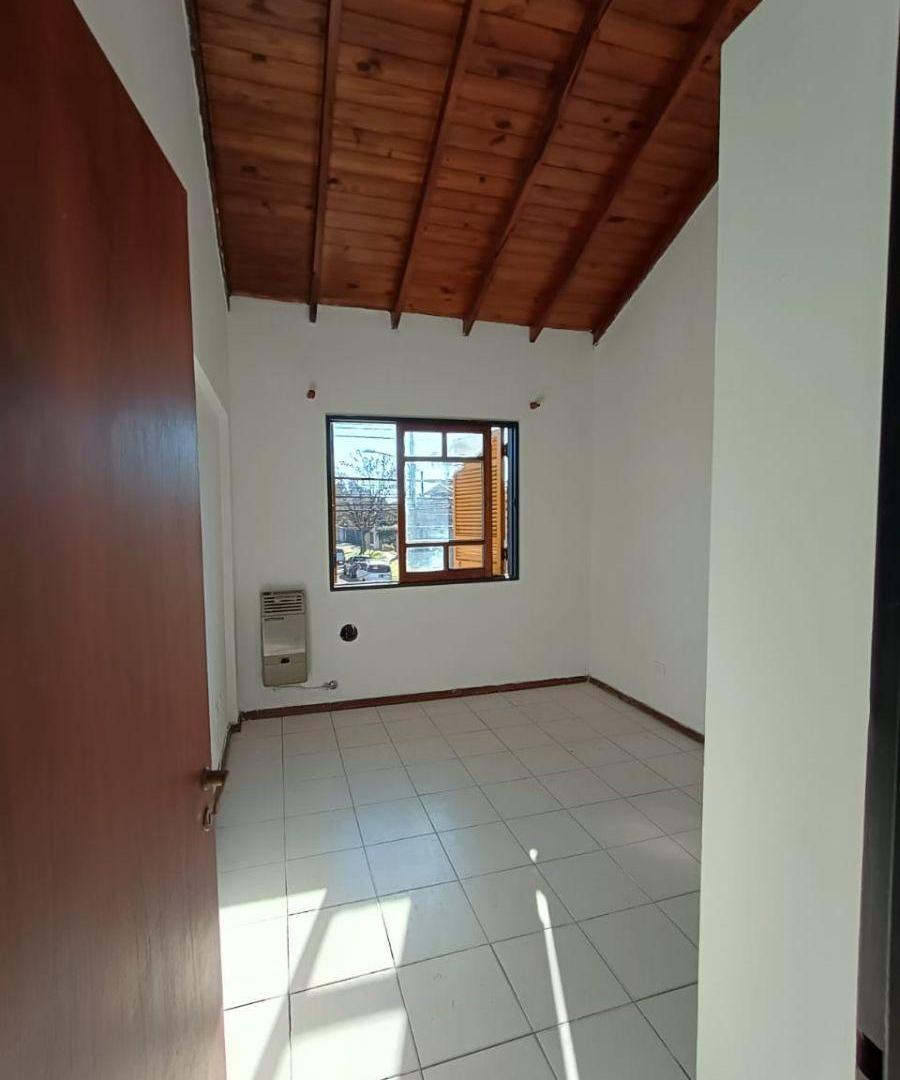Foto de ALQUILER – DEPARTAMENTO 3 AMBIENTES EN CASTELAR, imagen 3
