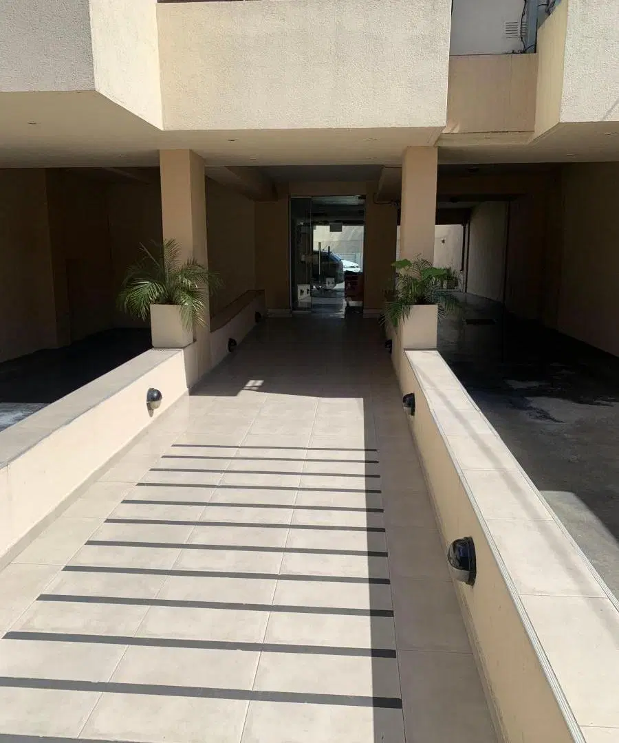 ALQUILER – MONOAMBIENTE AMPLIO CON BALCÓN Y AMENITIES EN MORÓN SUR 2