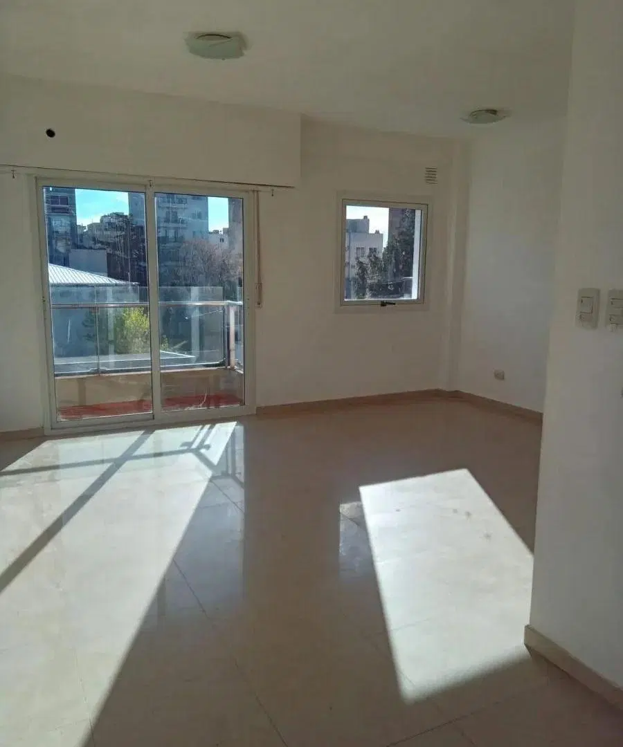 ALQUILER – DEPARTAMENTO 2 AMBIENTES CON BALCÓN EN MORÓN CENTRO 3