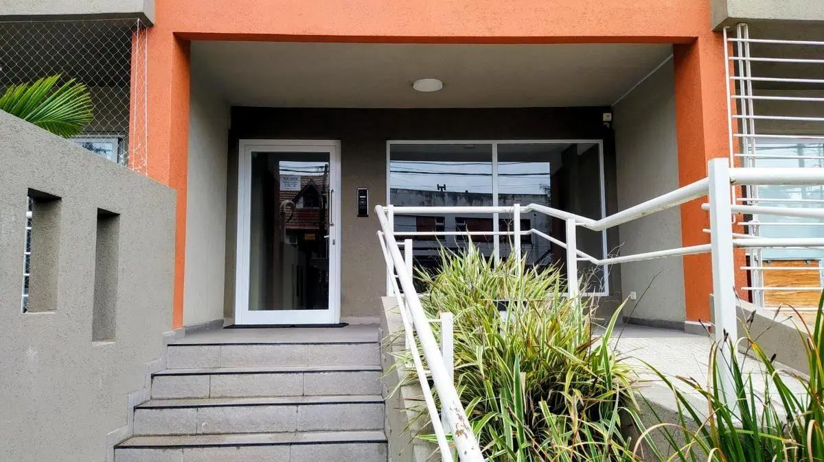ALQUILER – AMPLIO MONOAMBIENTE A ESTRENAR EN BARRIO GÜEMES, HAEDO 4