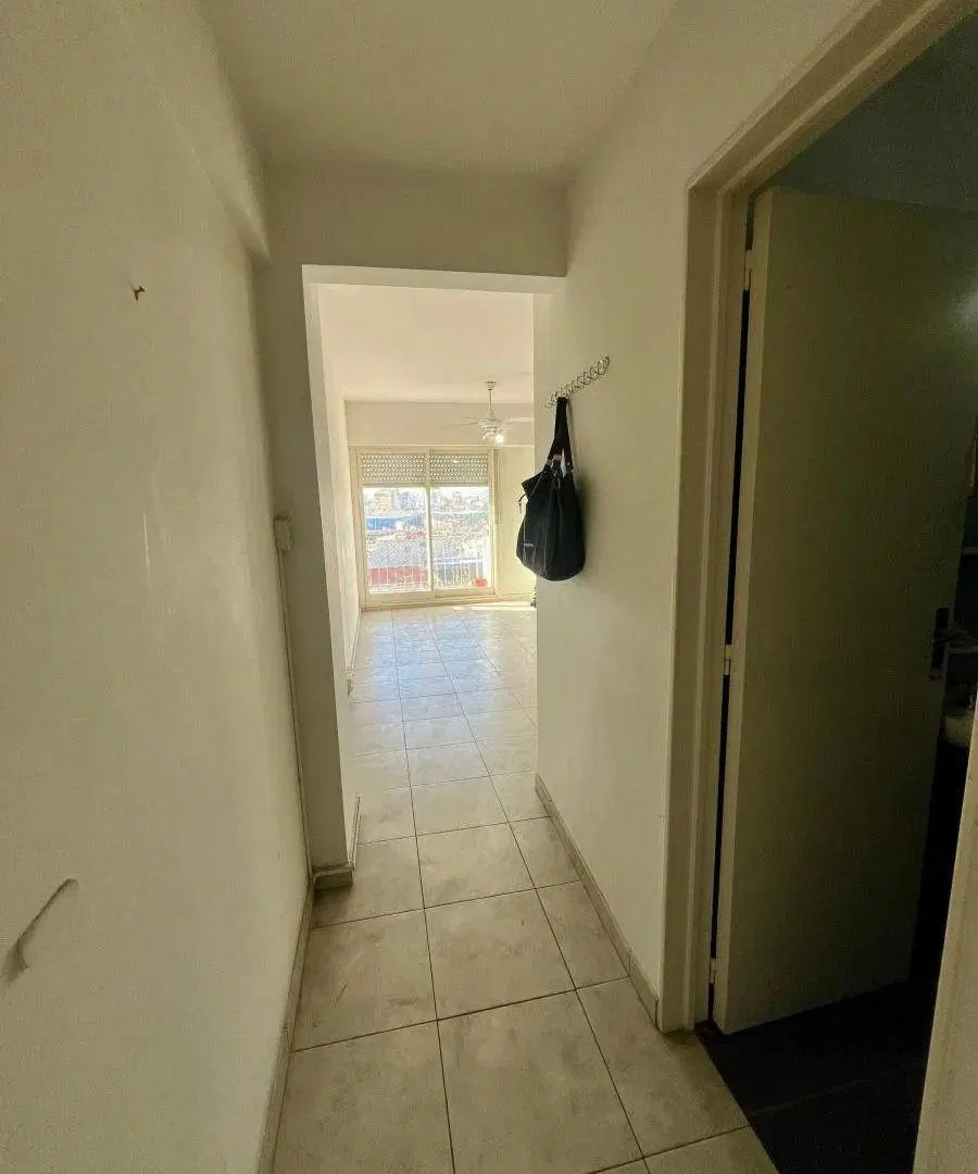 ALQUILER – LUMINOSO MONOAMBIENTE CON BALCÓN AL FRENTE EN RAMOS MEJÍA 3