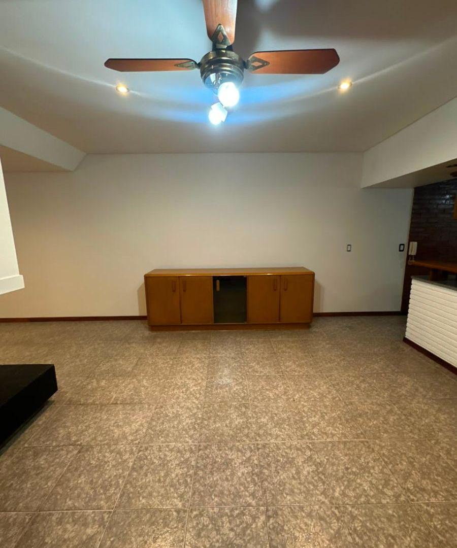 Foto de Casa de categoría en alquiler – 4 ambientes con patio, parrilla y gran, imagen 3