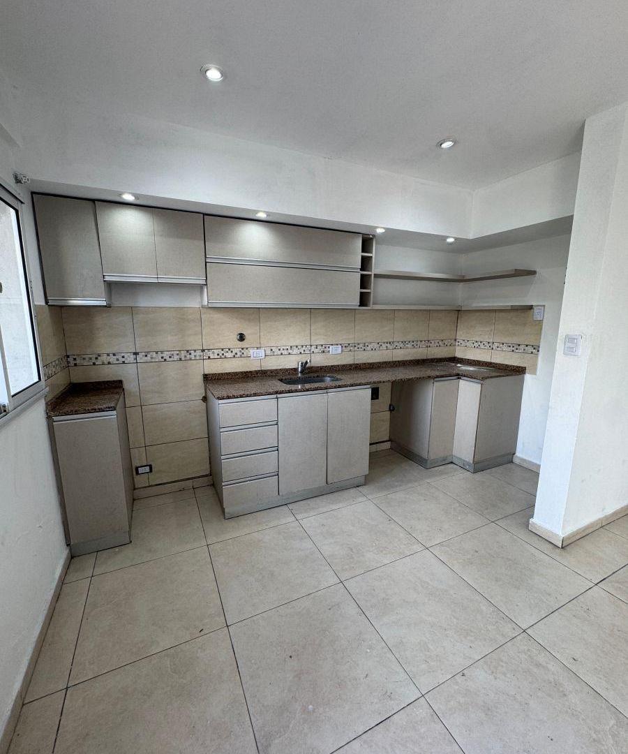 Foto de Departamento 2 ambientes en suite, en Ramos Mejía Alquiler, Semipiso., imagen 5