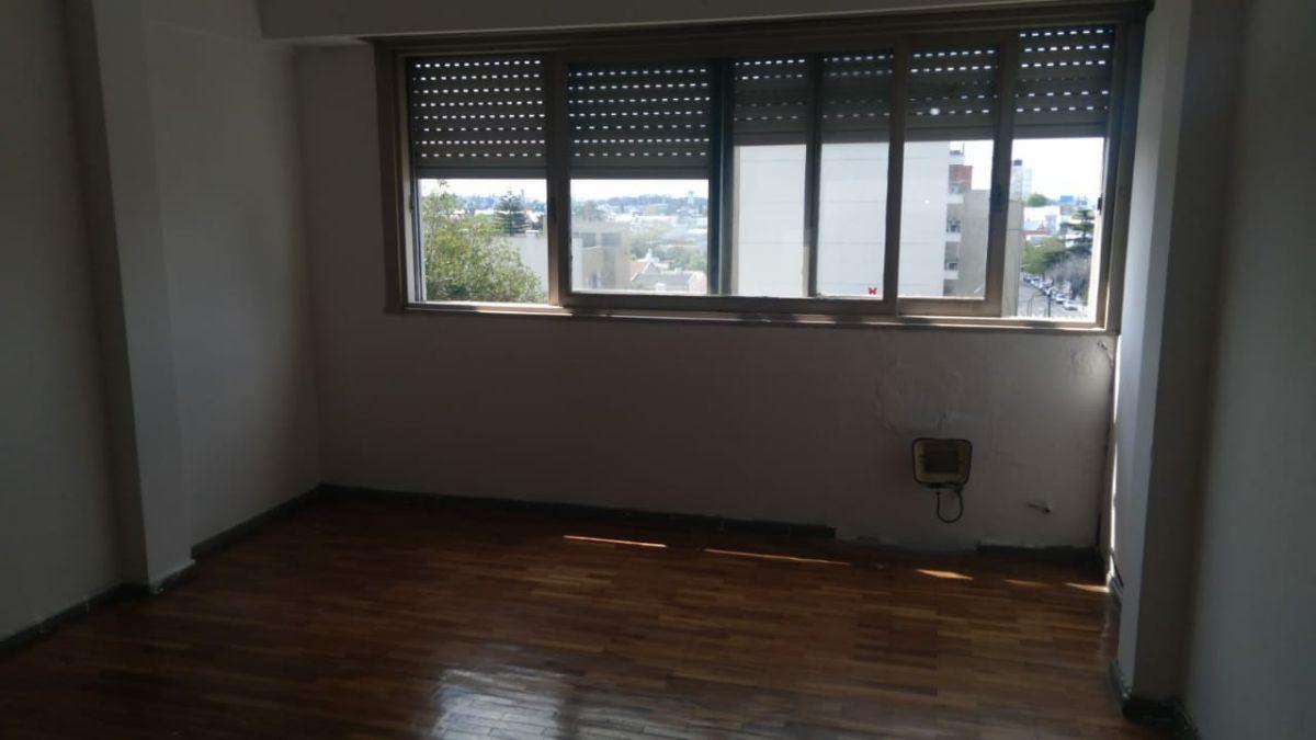 Foto de ALQUILER – Monoambiente Luminoso al Frente – Ramos Mejía, imagen 3