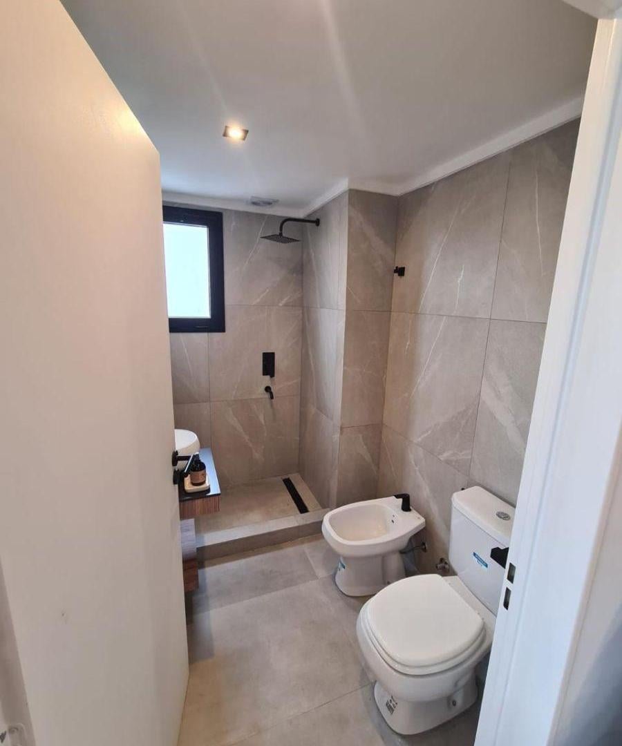 Foto de ALQUILER – MONOAMBIENTE DIVIDIDO CON BALCÓN Y AMENITIES PREMIUM, imagen 5