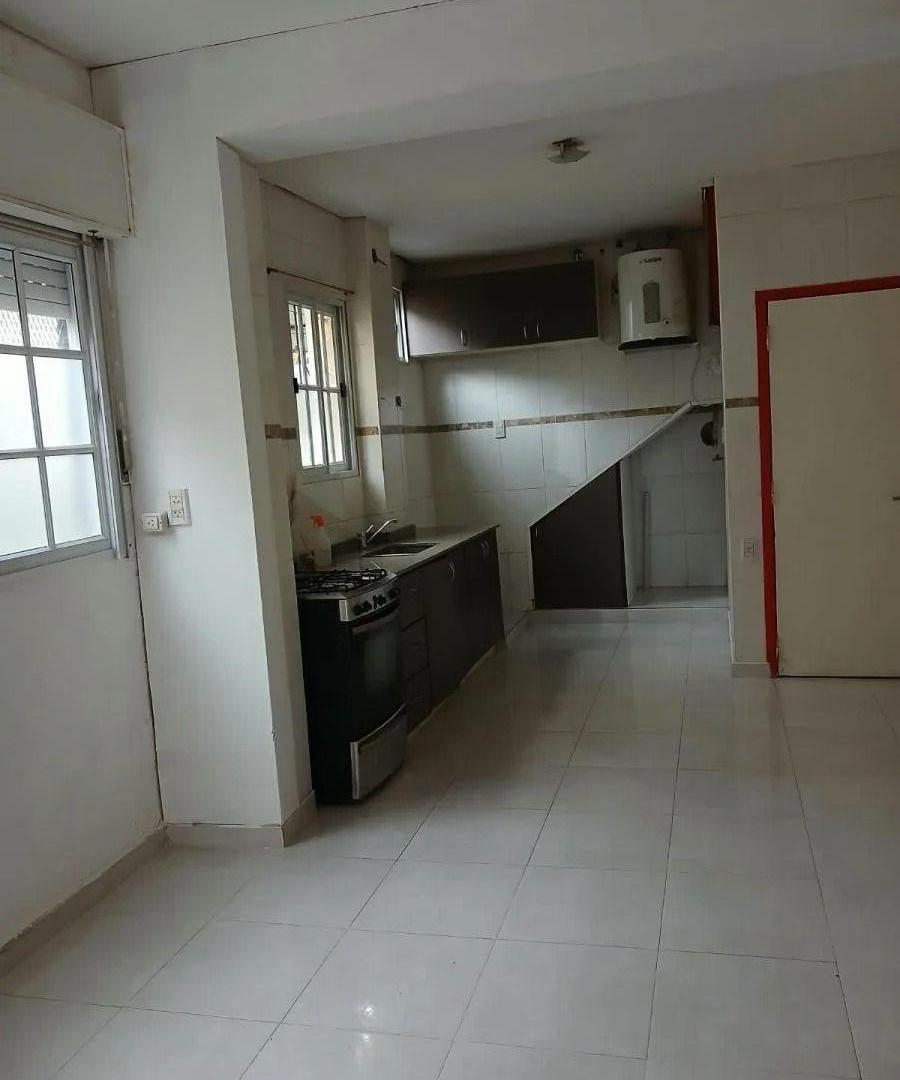 Foto de ALQUILER – PH 3 AMBIENTES CON TERRAZA PROPIA – LA MATANZA, imagen 4