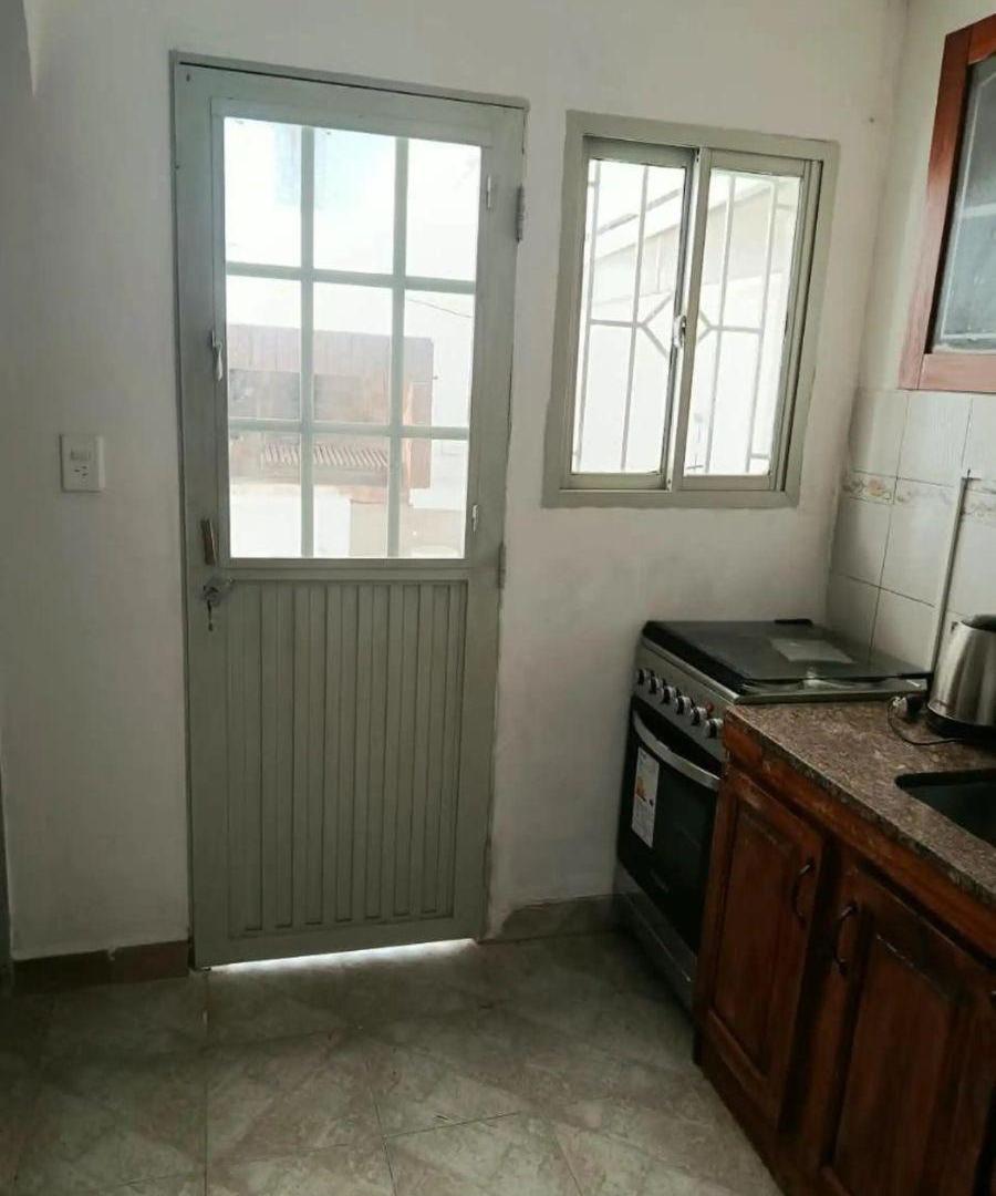 Foto de Alquiler Departamento de 2amb y medio con patio y parrilla, SIN EXPENSAS, imagen 2