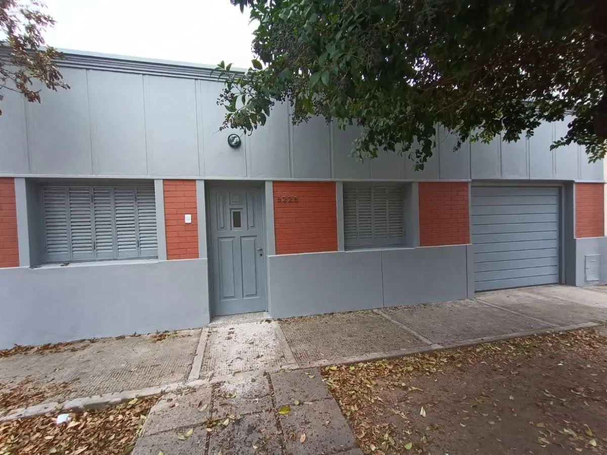 Casa esquina en alquiler 3