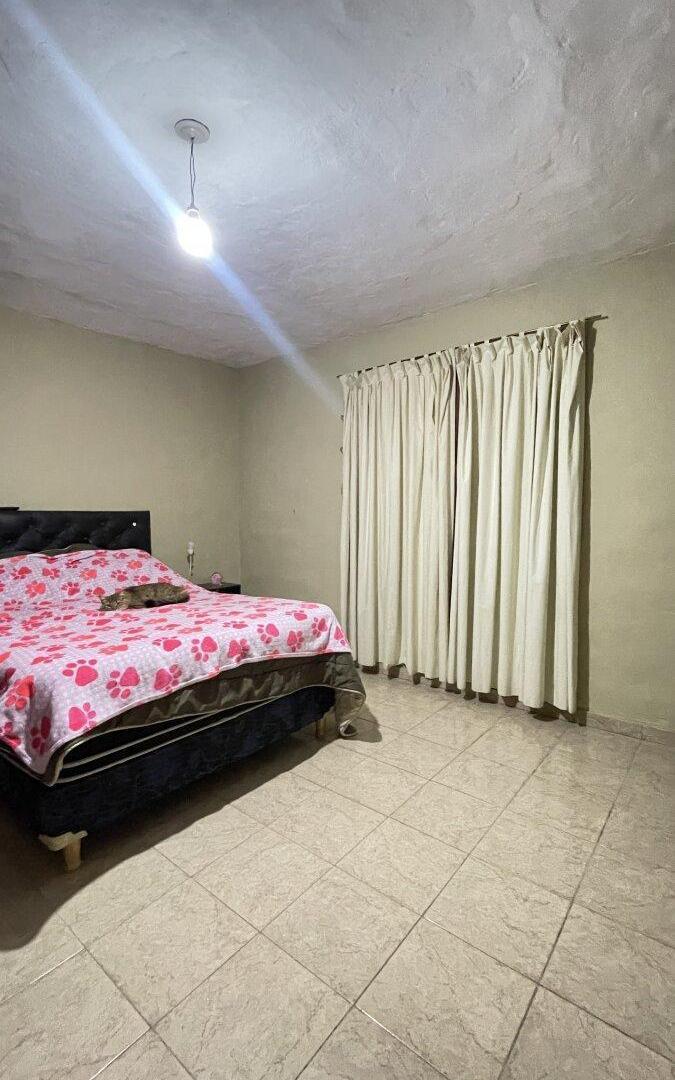 Foto de Hermosa Casa de 3 Dormitorios en Villa Allende con Gran Patio - Apto, imagen 4