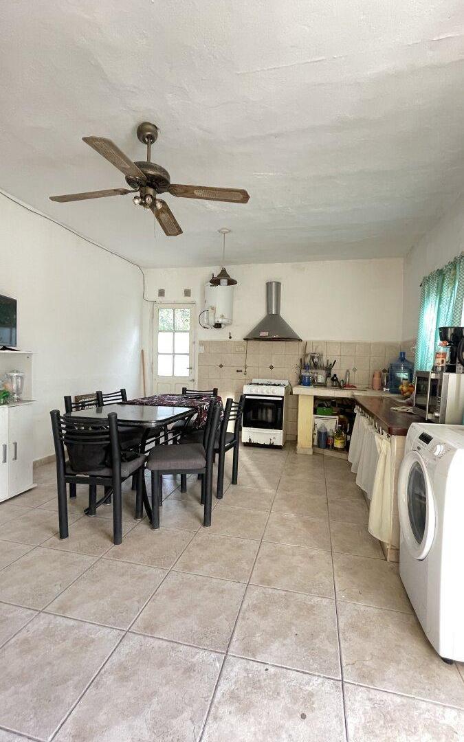 Foto de Hermosa Casa de 3 Dormitorios en Villa Allende con Gran Patio - Apto, imagen 3