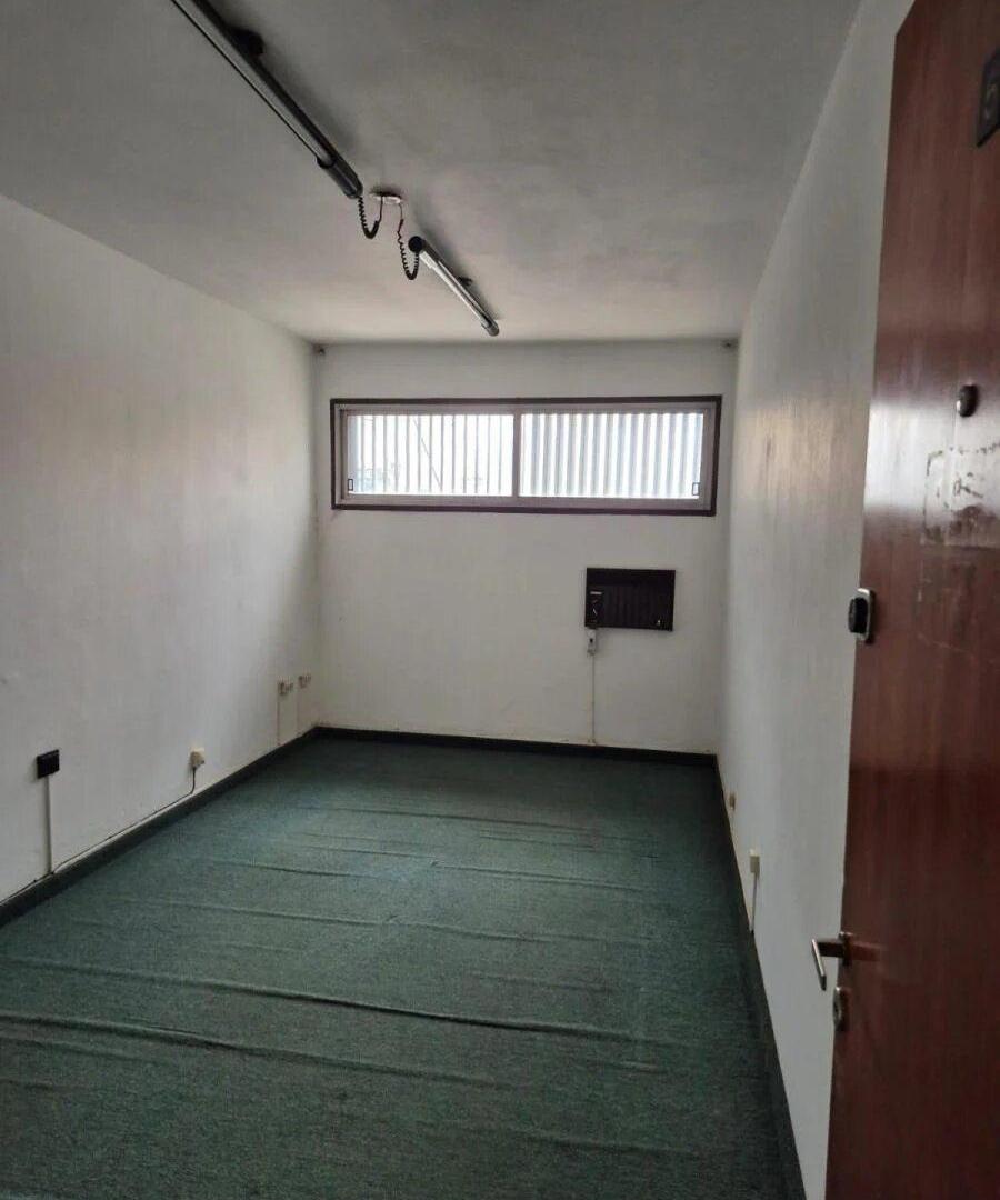 Foto de OFICINA EN VENTA. ALBERDI / CENTRO (Posibilidad de financiar), imagen 3