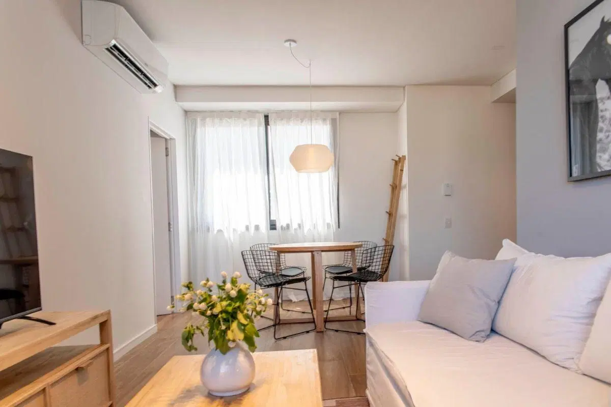 Av. Córdoba 4300, 2º Amb - Categoria - Luminoso - Palermo 2