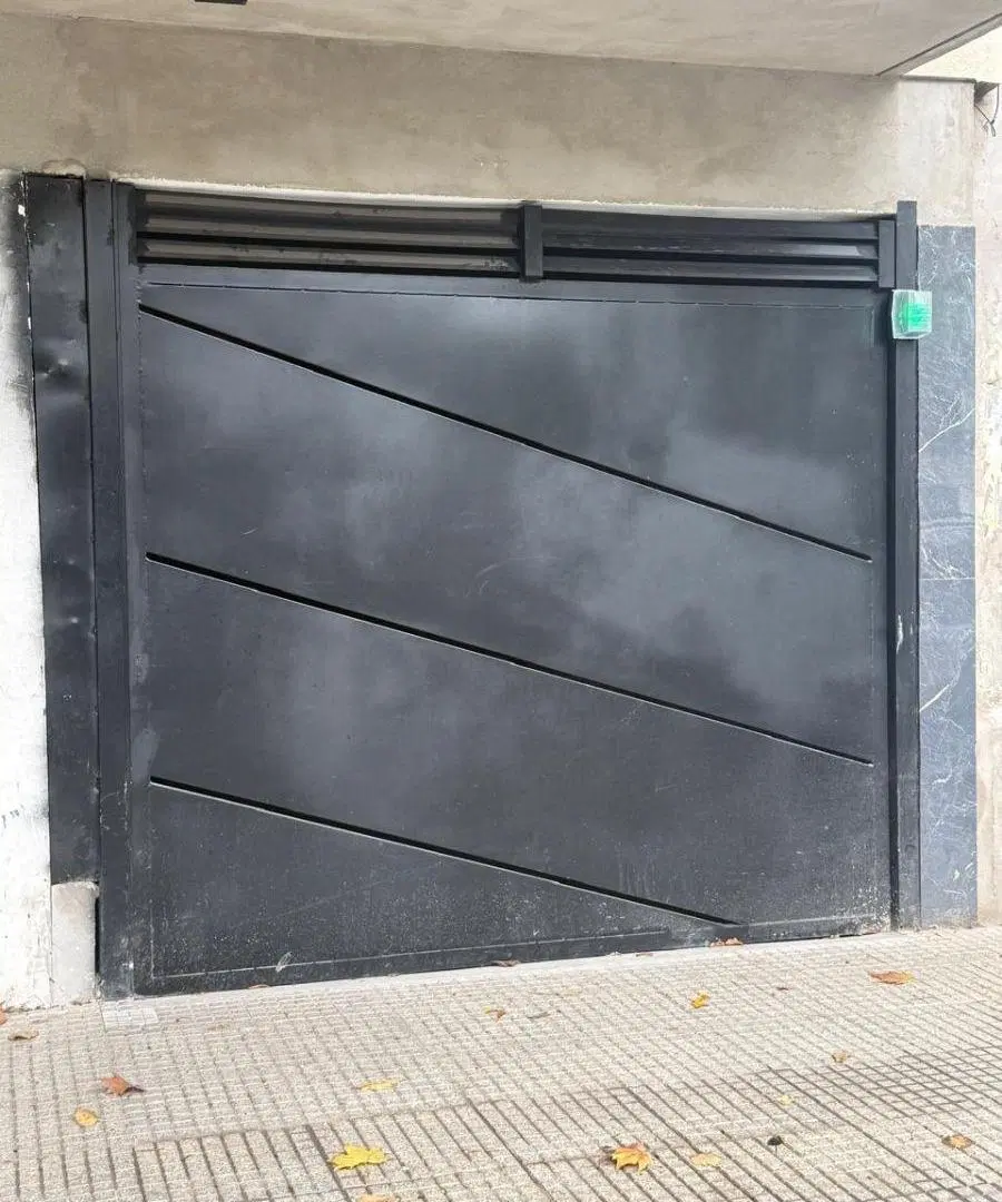 Cochera en venta en Parque Chas 4