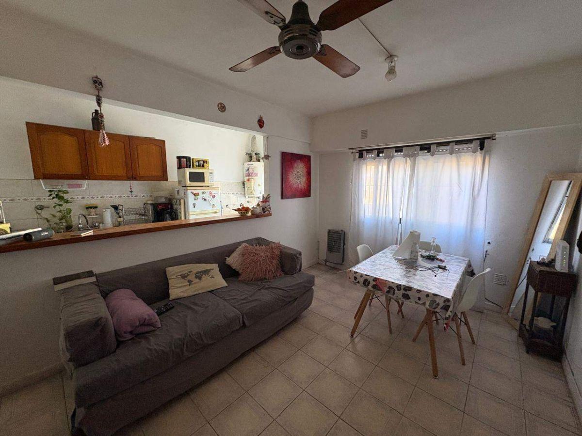 Foto de PH en venta en Mataderos, imagen 1
