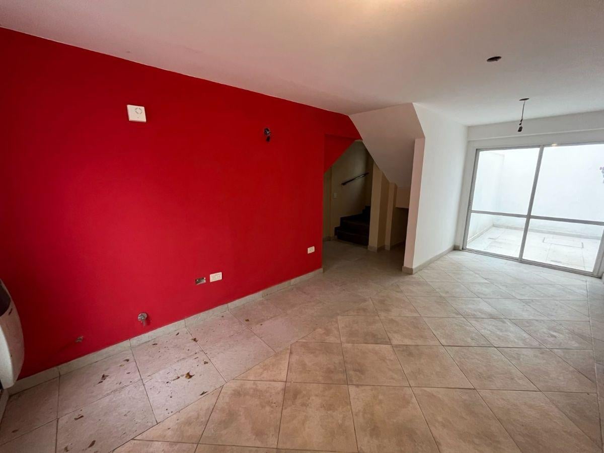 Foto de PH en venta de 1 dormitorio en Villa Pueyrredón, imagen 1