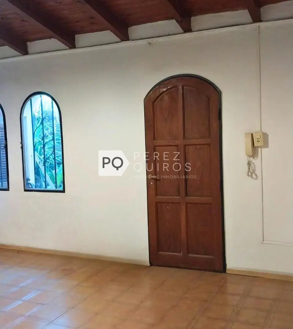 Se alquila Dpto interno en Arguello 4