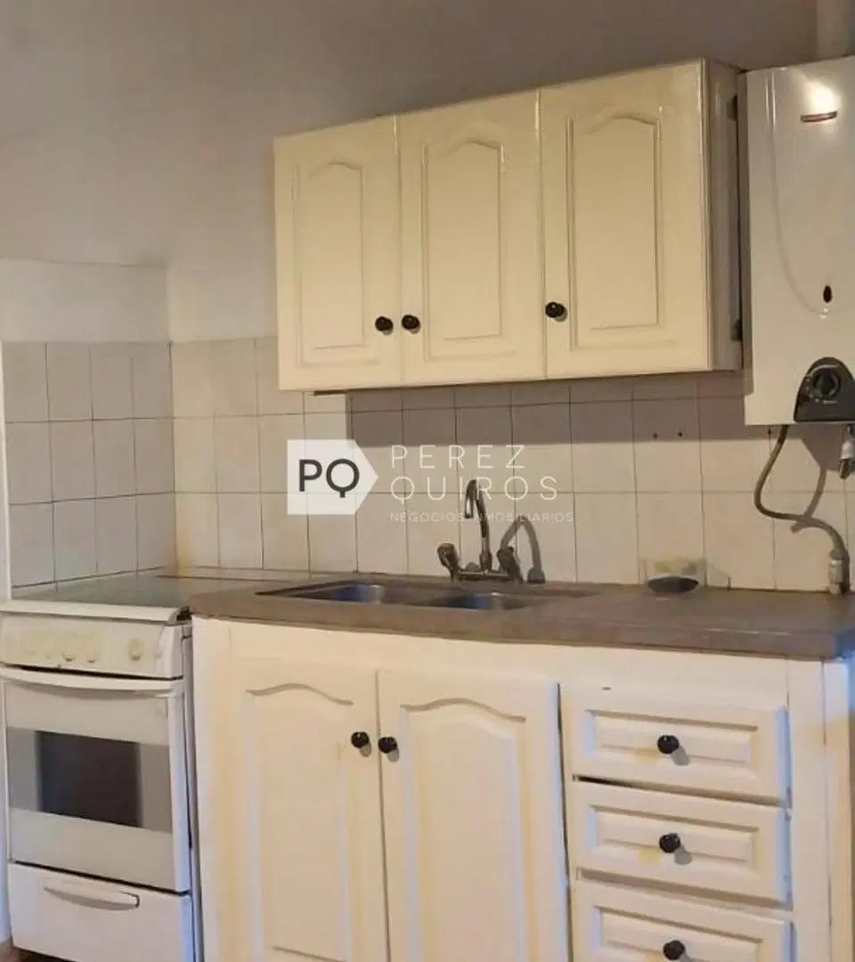 Se alquila Dpto interno en Arguello 1