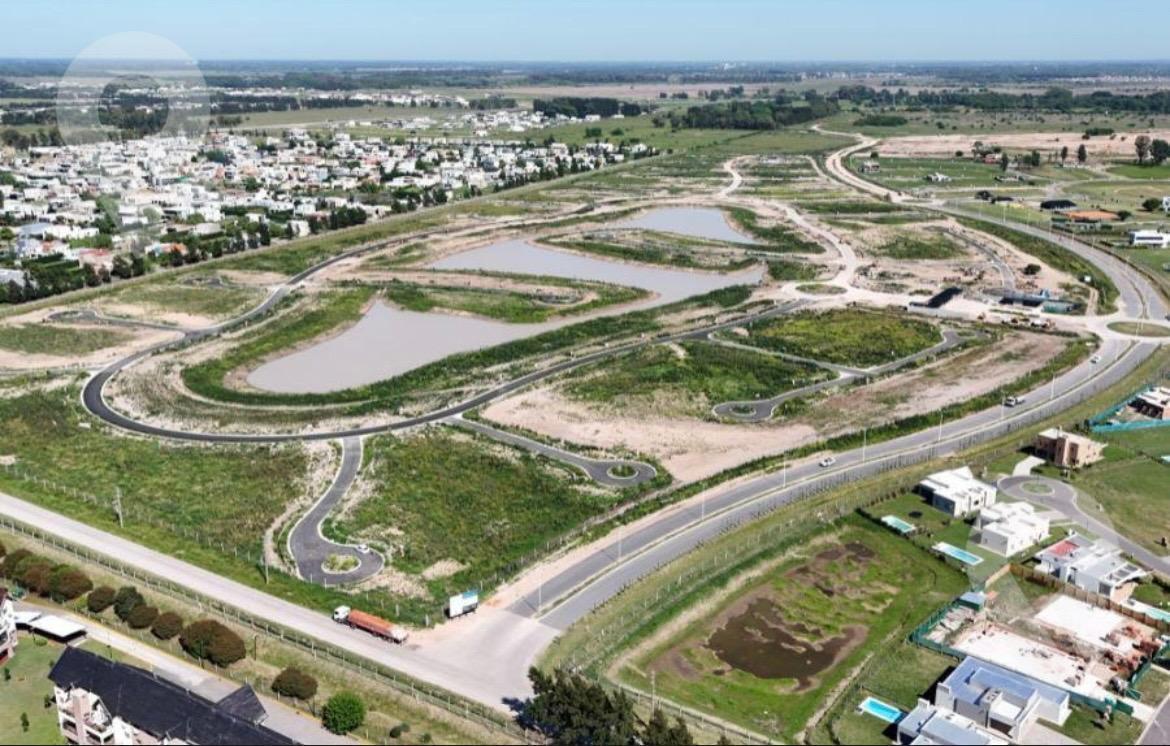 Foto de ¡OPORTUNIDAD! Lote en Venta en Barrio San Roque, Canning Village, imagen 2
