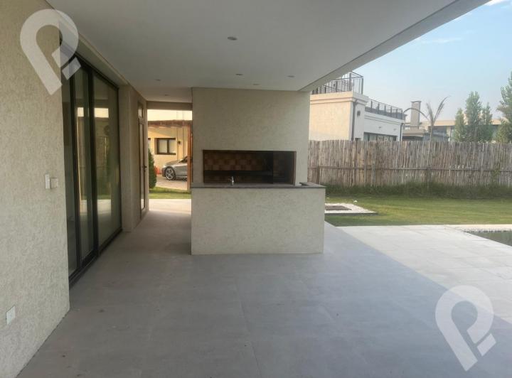 Casa en Venta en Lagos de Canning Barrio Privado