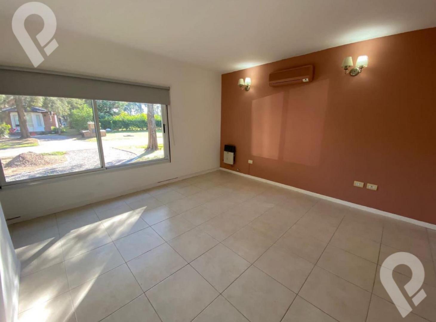 Foto de Casa en Alquiler en El Lauquen Club de Campo, imagen 3