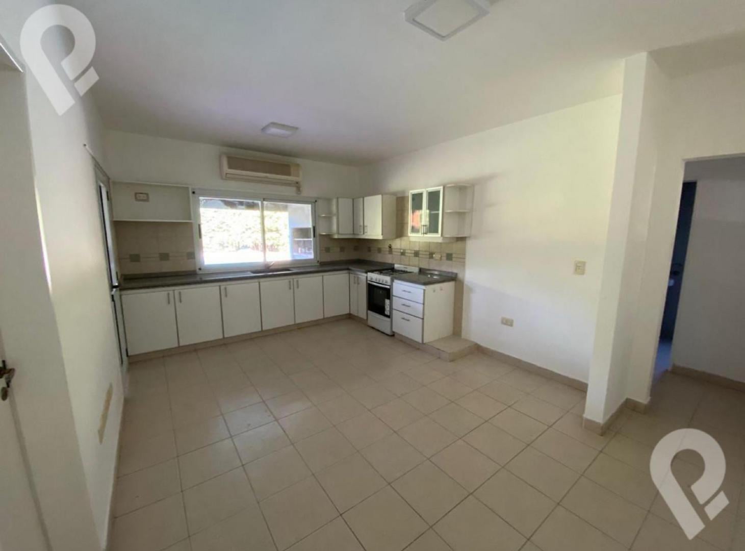 Foto de Casa en Alquiler en El Lauquen Club de Campo, imagen 4