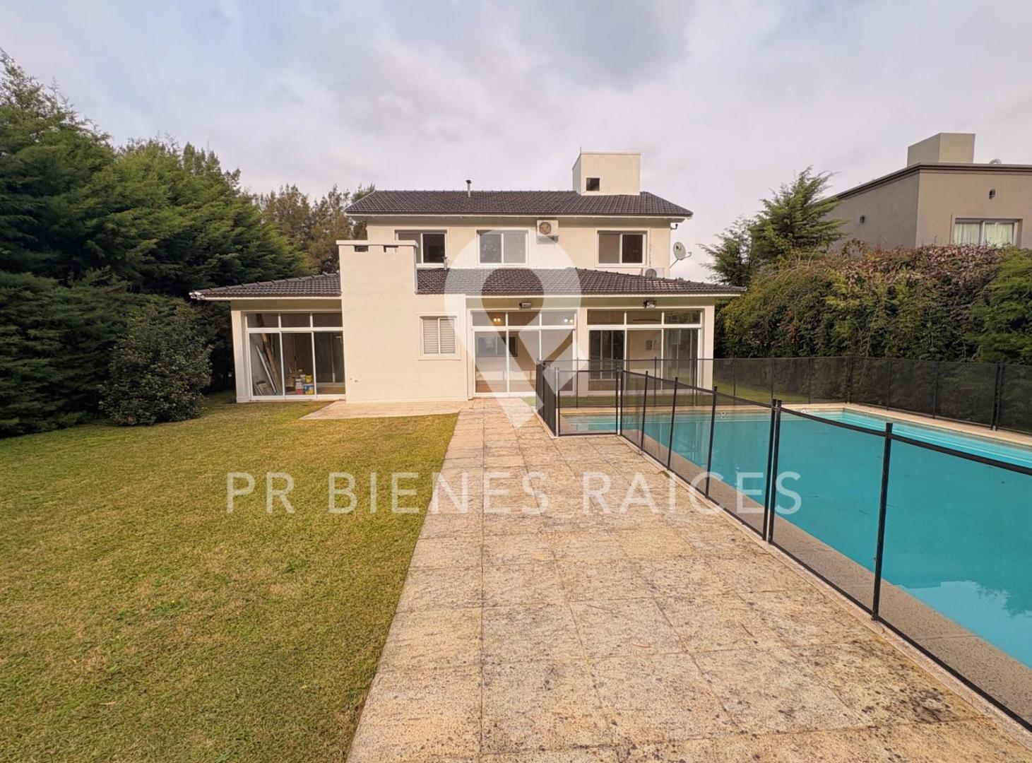 Foto de Casa de 6 ambientes en Venta en El Lauquen Club de Campo, imagen 5