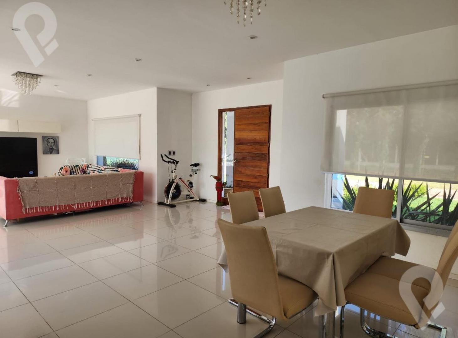 Foto de Casa en Alquiler en Barrio Don Joaquin, imagen 4