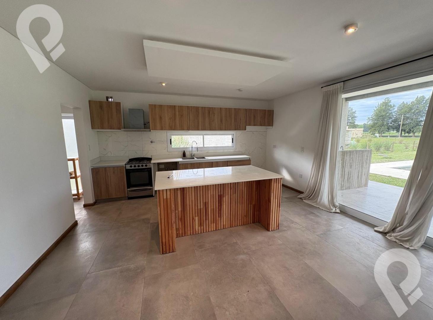 Foto de Casa en Alquiler en Fincas del Alba, imagen 3